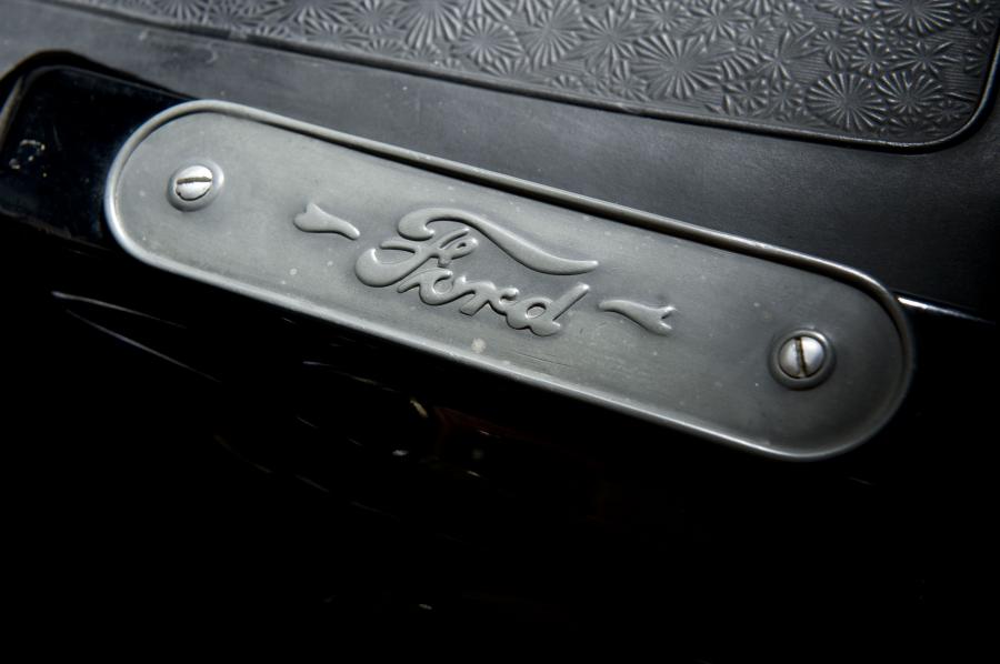  Ford Model A Standard Coupe 1929 года  (фото 4 из 6)